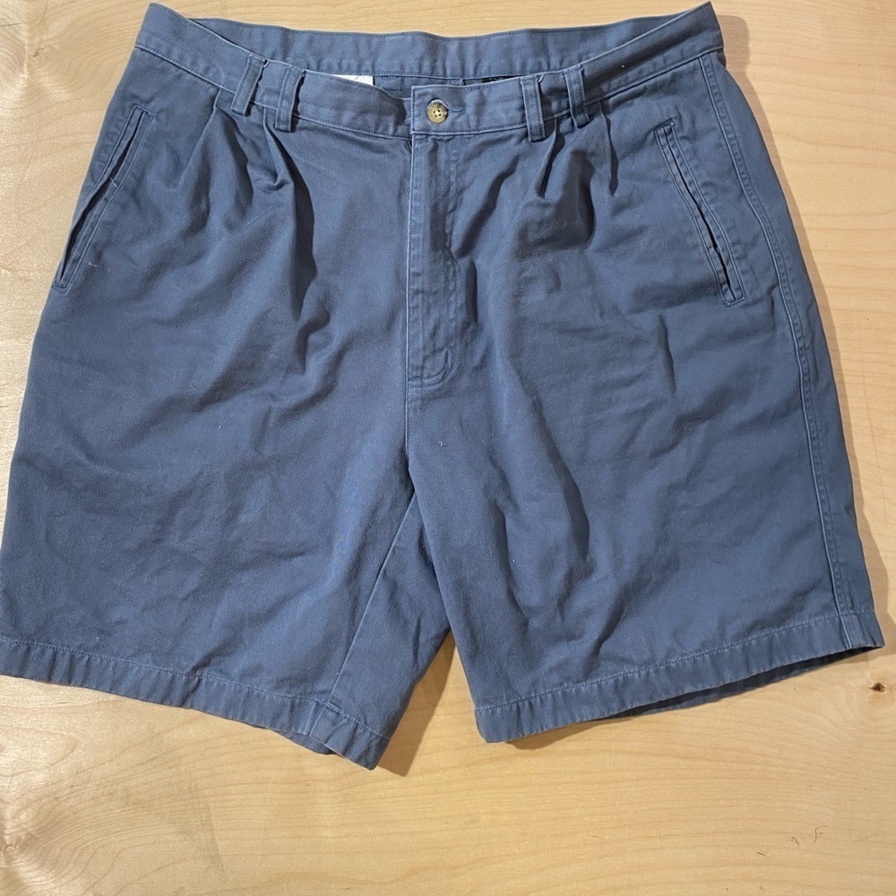 Greg Norman Shorts size 38 (BB)